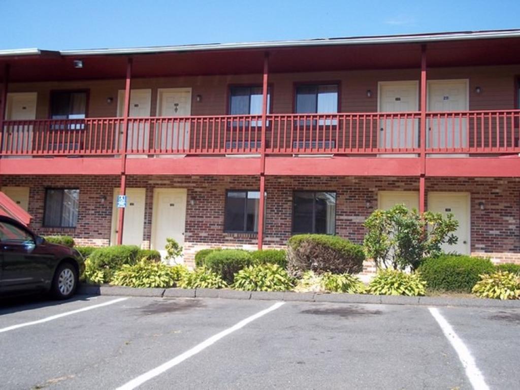 Naugatuck Motor Lodge Екстер'єр фото
