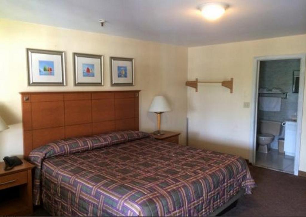Naugatuck Motor Lodge Екстер'єр фото